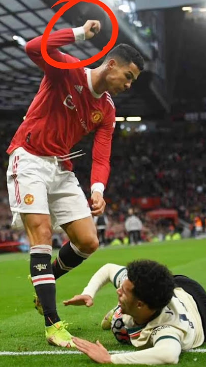 Ketika tendangan ronaldo di halangi ☠️ ! #football #ronaldo #cr7 #cristianoronaldo #cristiano #ball
