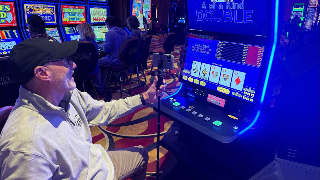 САМЫЙ БЕЗУМНЫЙ видеопокер, в который я когда-либо играл! LIVE 