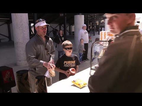 Sports Lite - Mike Works the Concession Stand