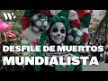 Histórico desfile mundialista reúne a leyendas del futbol y Día de Muertos