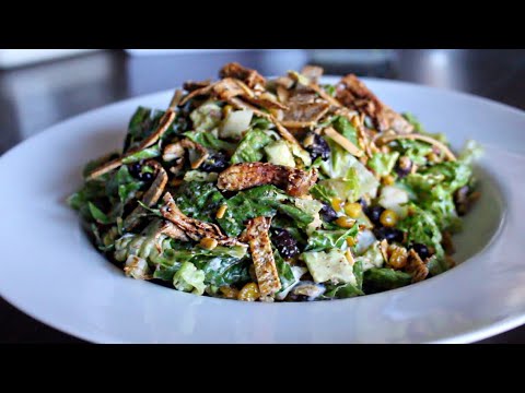 SOUTHWEST CHICKEN SALAD| HEALTHY WEEKNIGHT MEAL | HALOBEAUTY