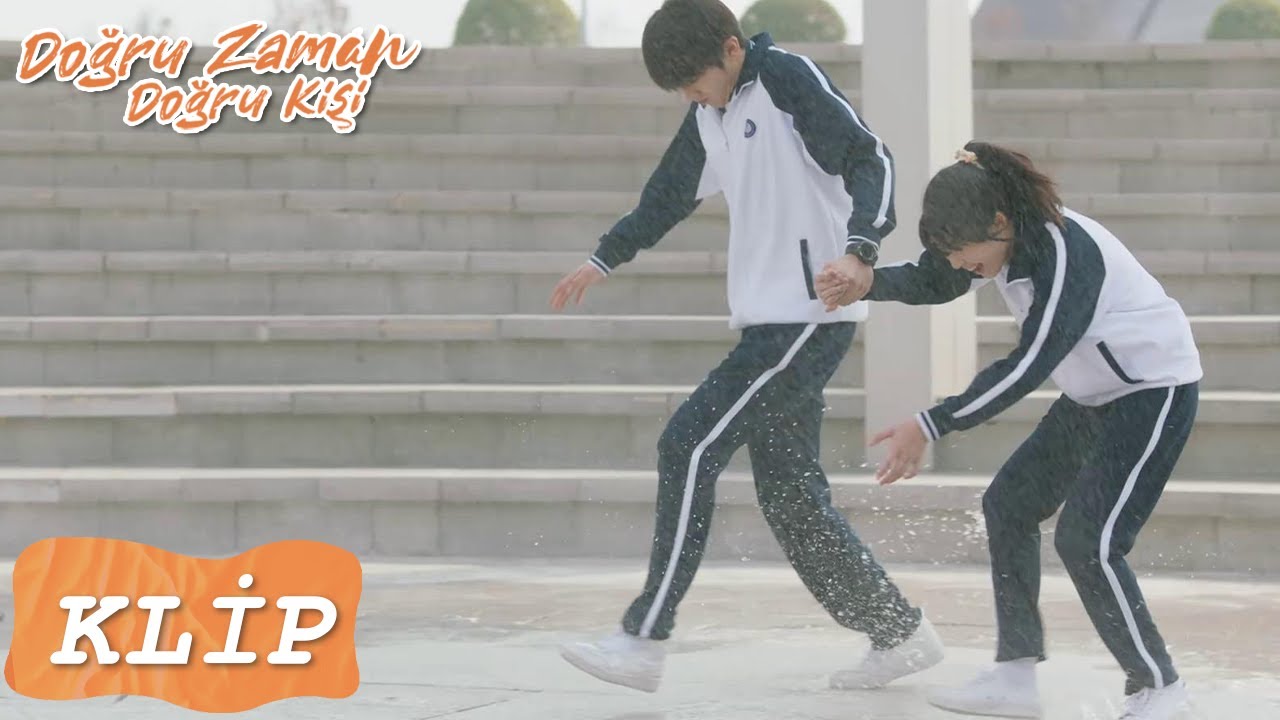 Doğru Zaman Doğru Kişi 11 | Gençlik duygusu patlıyor ! İkisi çeşmede