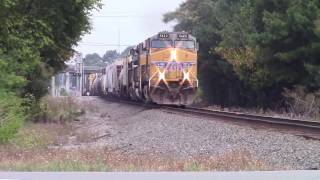 NS E49 UP C45ACCTE/SD70ACE & NS C40-9W Rolls Eastbound great K5HLL Horn