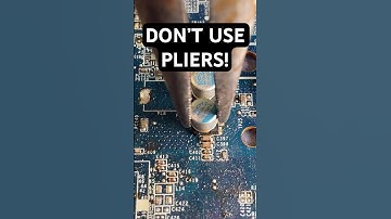 BEST way to remove SMD capacitors #soldering #smd #capacitors #electronics #shorts