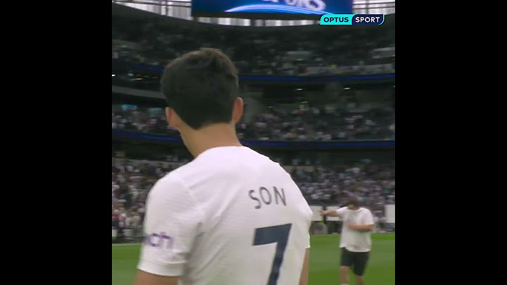 Spurs fan hilariously tries to hug Son after City game😂
