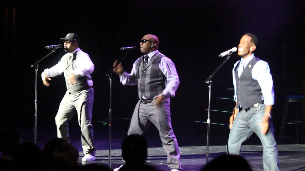clip-of-boyz-ii-men-singing-the-four-top-s-it-s-the-same-old-song