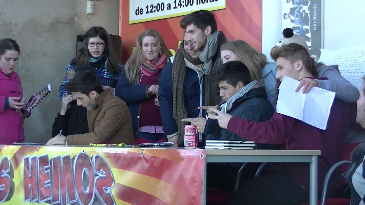 Firma de Cd´s de Auryn en Media Markt Alcalá de Guadaira - Parte 1