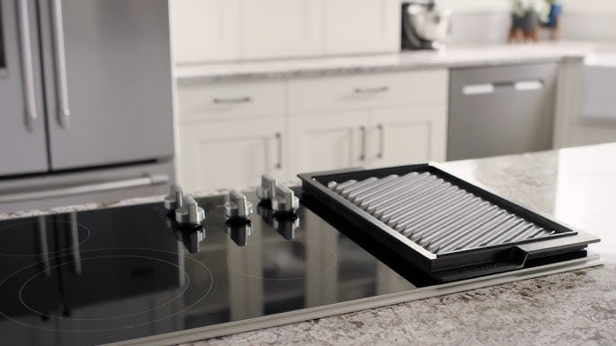 Maytag® Cooktop - Feature Spotlight: Reversible grill and griddle