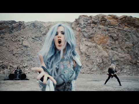 ARCH ENEMY - El águila vuela sola (VIDEO OFICIAL)