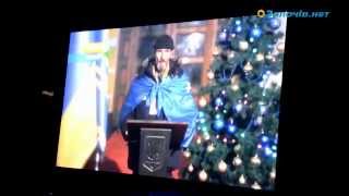 У Новорічну ніч біля ялинки золочів'янам транслювали Євромайдан У Новорічну ніч біля ялинки золочів'янам транслювали Євромайдан