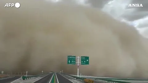 Cosa fare in una tempesta di sabbia?