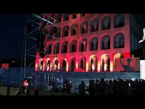 Colosseo Quadrato: il momento in cui Paulo Dybala si è presentato ai tifosi della Roma