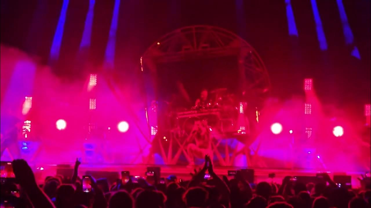 PARKWAY DRIVE Crushed, live Montage Mountain Pavillion, The Scranton Apocalypse Fest 9/16