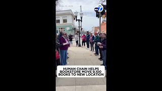 Human chain helps bookstore move 9,100 books to new location!