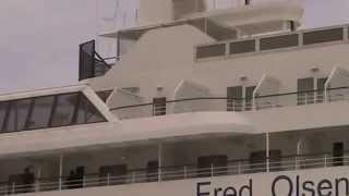 Primer Crucero que atraca en Avilés (Asturias)