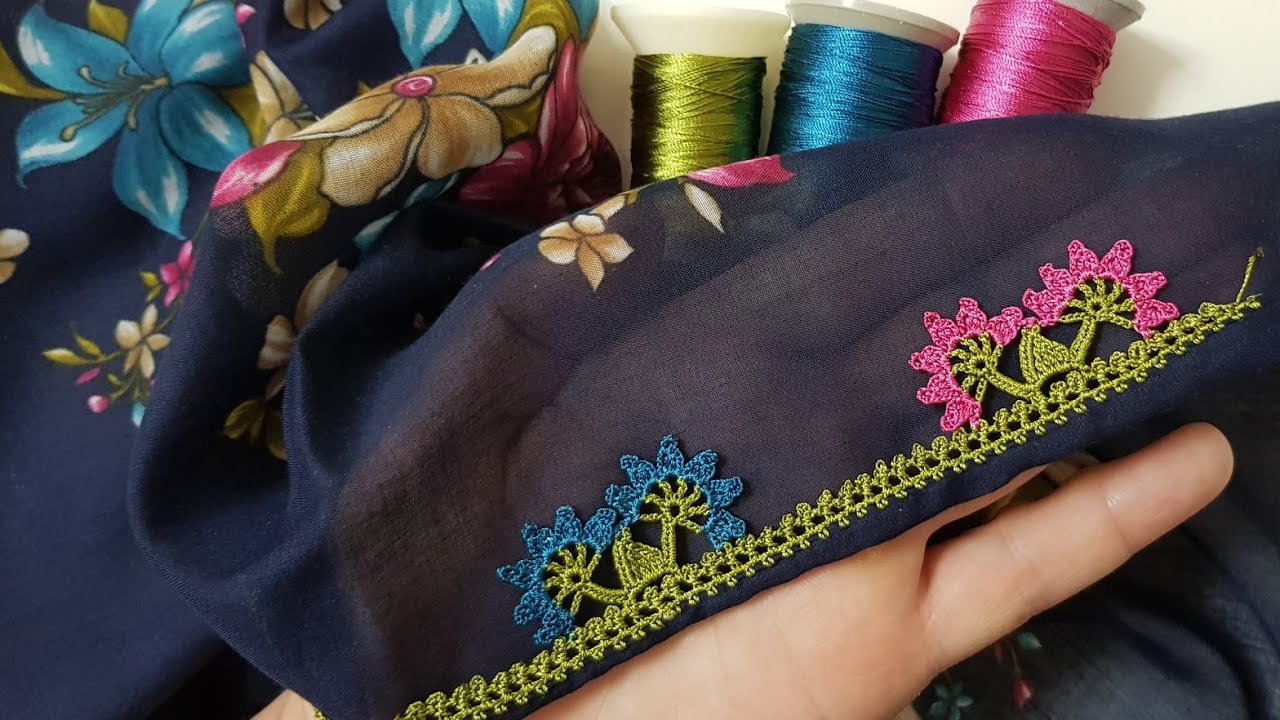 1403 Ortası Yaprak İki Kenarı Yıldız Çiçekler Tığ Oyası Yapımı