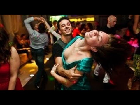 ТУР по БАРАМ - Пятница НОЧНАЯ МОСКВА и Приключения с ДЕВУШКАМИ #стрим #москва #бары #НочнаяЖИЗНЬ