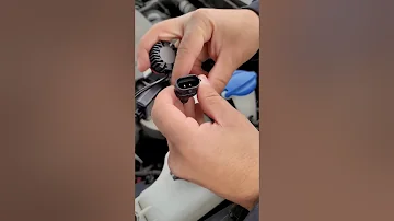 2018 Kia Sorento headlight bulbs replacement