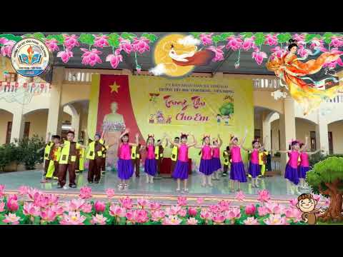 Trung thu cùng bé rước đèn ông sao - Biểu diễn: Tập thể lớp 3A