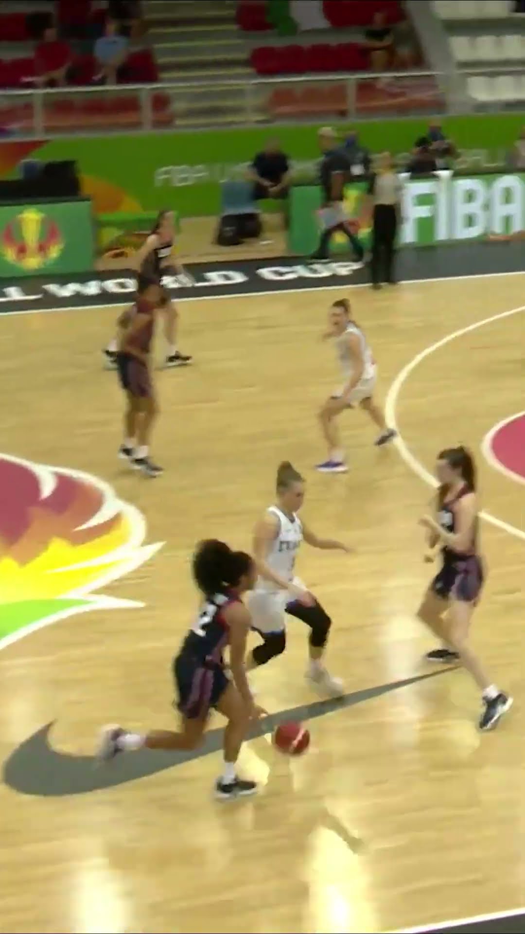Caitlin Clark was LIGHTS OUT for USA Basketball ???