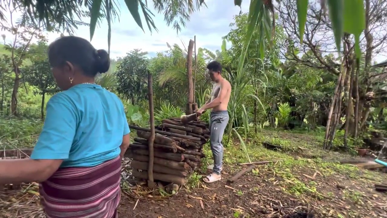 พามาดูแม่ตัดหน่อไม้ครับ นัน อนันต์