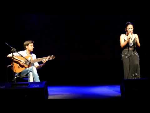 Modinha (Tom Jobim/Vinicius de Moraes) - CECILIA STANZIONE & MATIAS ARRIAZU