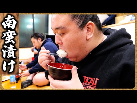 【相撲飯】南蛮漬け・生姜焼き・炒めチキンラーメンのせ・塩ちゃんこ鍋・豚と白菜の煮物
