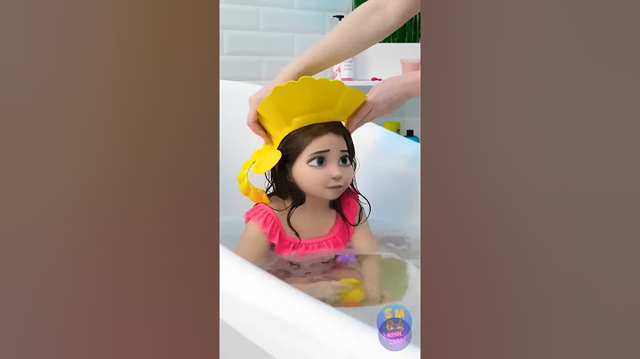 Cool gadget for bath time #lifehacks #parenting #parentingtips #bathroom #cleaning #useful #shower