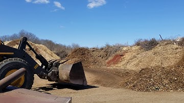 Dane County: Recycling wood waste with a tub grinder