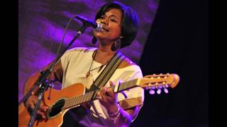 BITSIBITSIHAKO   FARA GLOUM