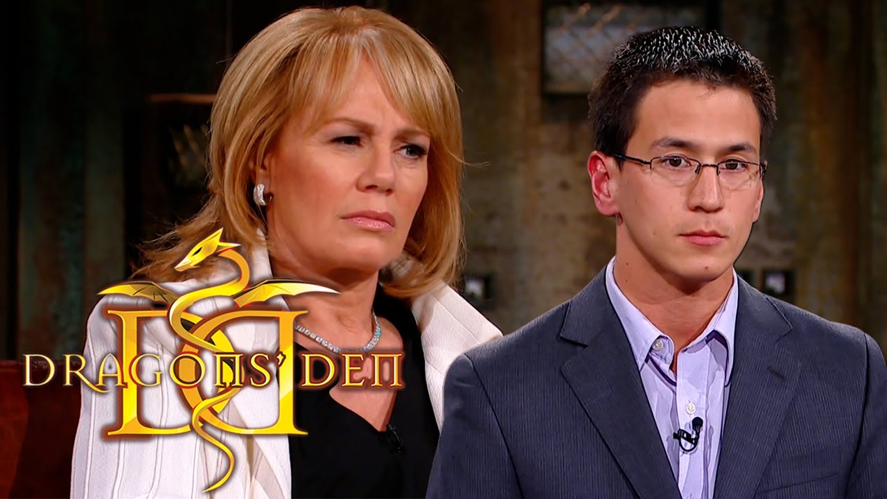 Dragons Notice Entrepreneur Pitching From Cue Cards | Dragons' Den Canada