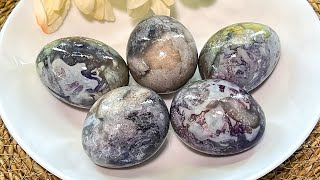 How to Originally paint eggs in hibiscus tea and onion peels for Easter 2024 WITHOUT CHEMICALS❗️