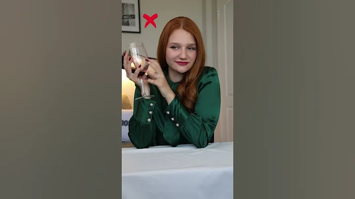 How to hold a wine glass🍷 #elegant #elegantstyle #classy #dining - DayDayNews