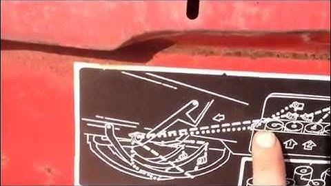 How to String a square baler Sperry New Holland 311 Farming Agriculture Alfalfa Hay