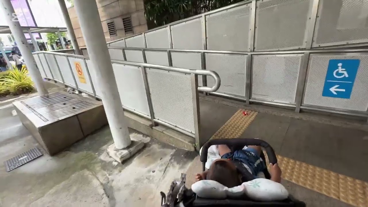 රවුමක් යමු කම්මැලි කමට කරපු video එකක්