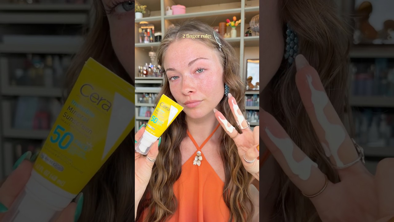 ⁣Hot girls wear SPF!☀️🐠🌺 @c@ceraveust launched Invisible Mineral Sunscreen SPF 50! #ceravepartner