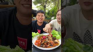 ตำกะปูนาดองใส่แซลม่อนแซ่บๆ แกล้มหนังไก่ทอดกรอบ เข้ากันสุดๆ |พากินพาแซ่บ MT Channel