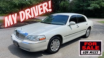 Research 2008
                  Lincoln Town Car pictures, prices and reviews