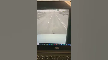 Un Accident Spectaculaire A été Filmé Sur L Autoroute 440 à Laval 