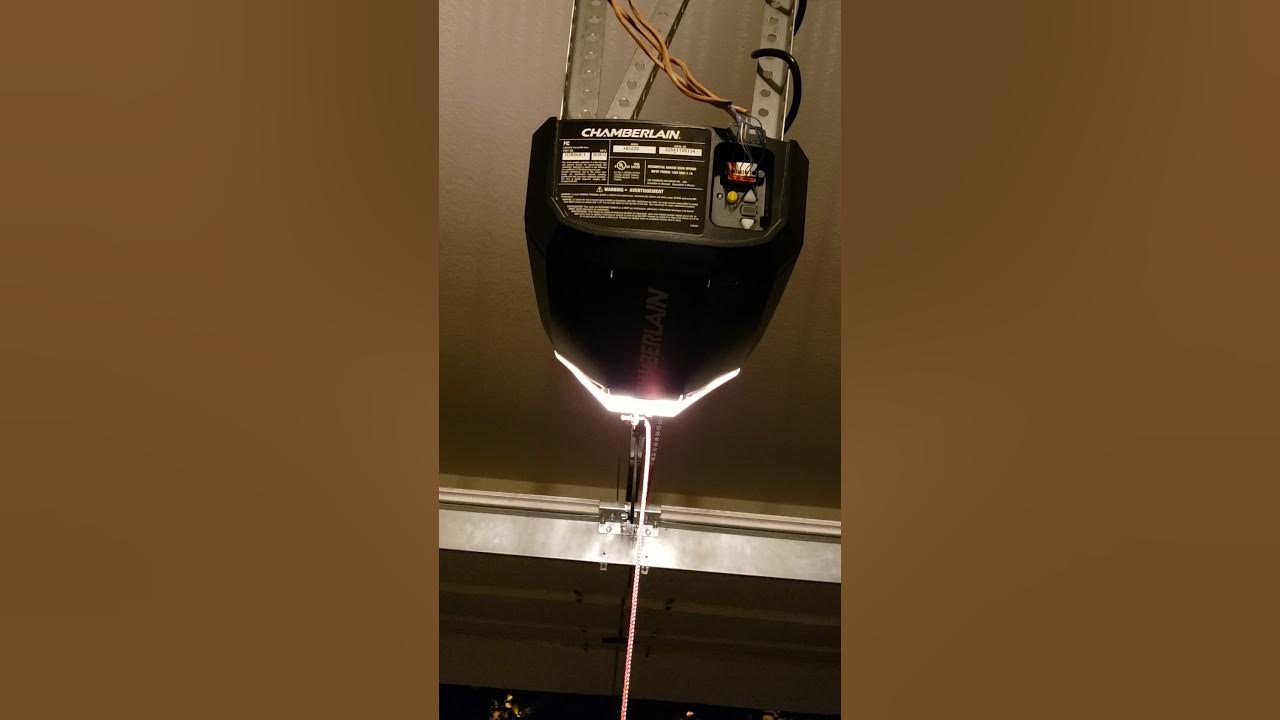 Garage door clicks when you hit the button, but won't shut YouTube