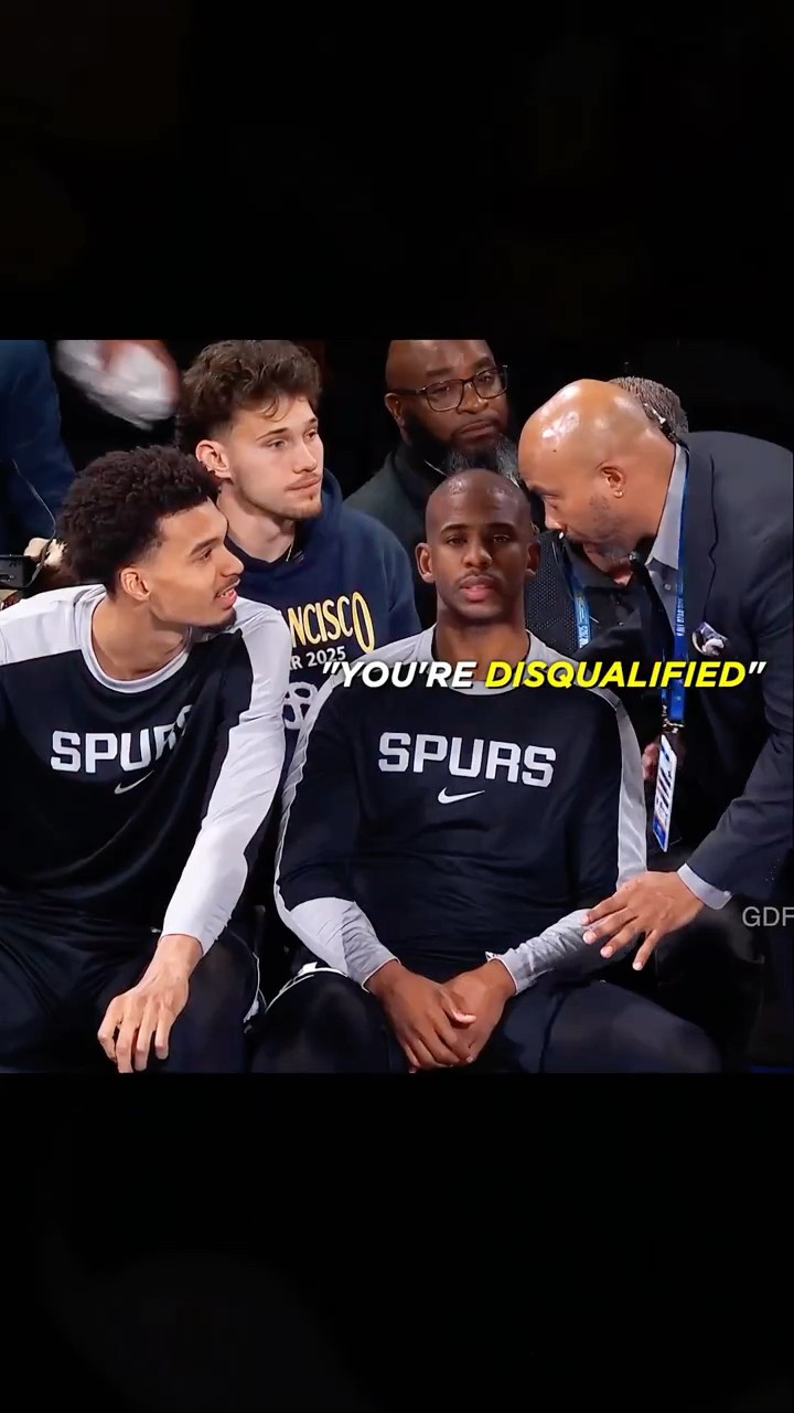 Chris Paul teaching Wemby ??