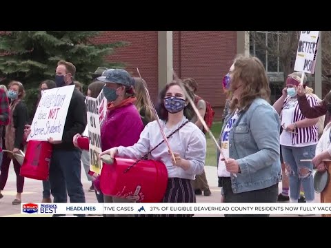 MSU students protest mandatory move-outs