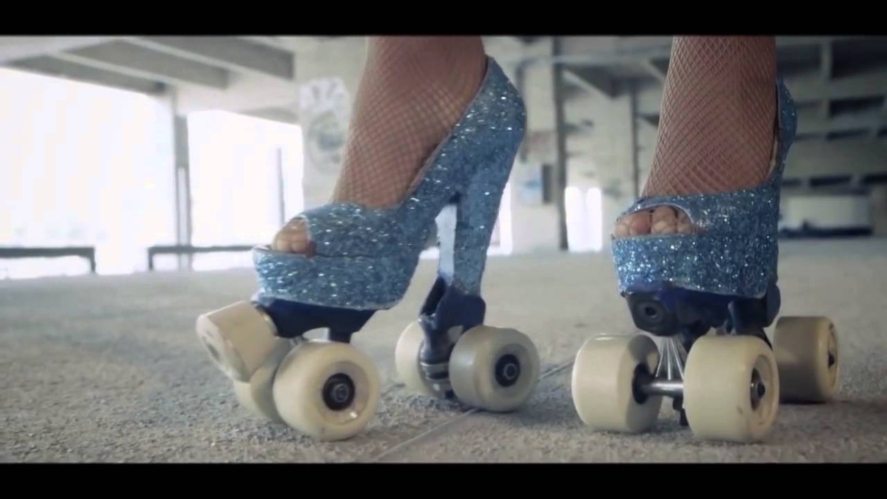 High heels roller exponat YouTube