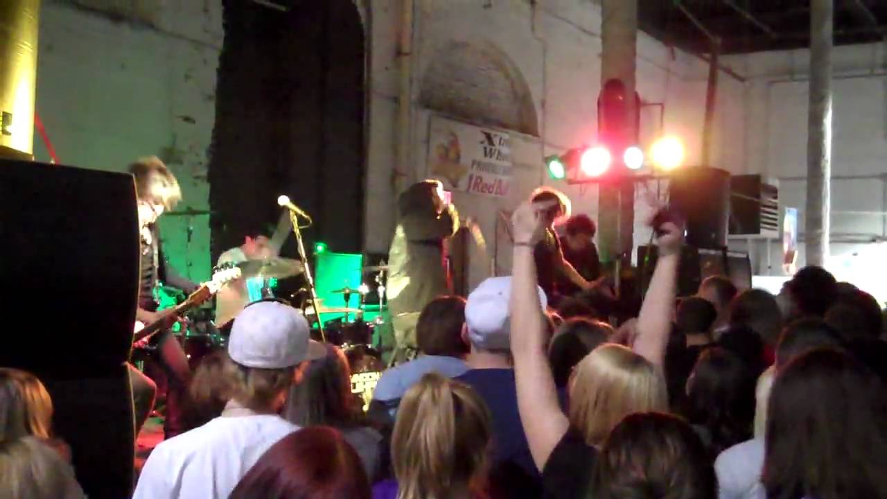 Abandon All Ships April 13, 2010 Xtreme Wheels Buffalo, NY...Geeving