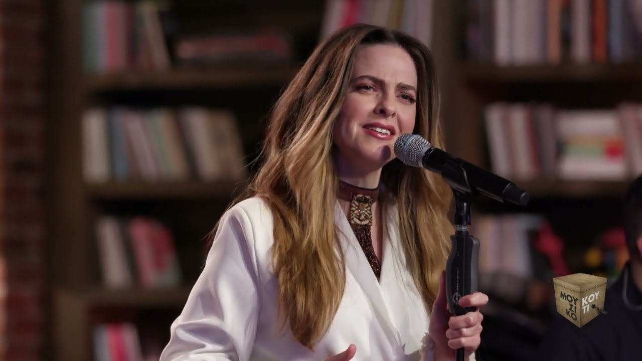 Dreams -Fleetwood Mac .Cover by Rena Morfi @Mousiko Kouti (Ert1)