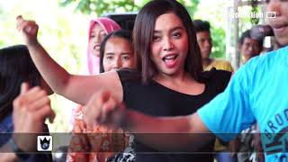 Wadon Selingan - Ana Andriany - Bahari Ita DK Live Banjarwangunan Mundu Cirebon