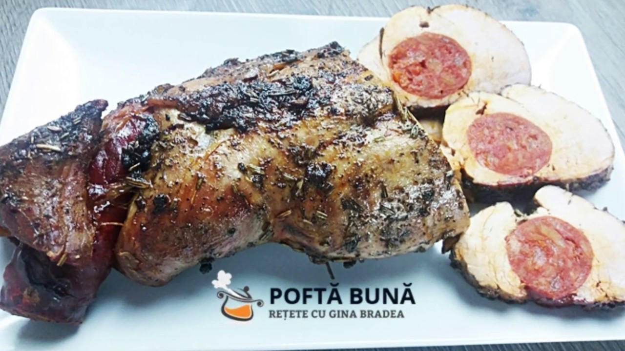 Muschiulet De Porc Umplut Cu Carnat Afumat In Crusta De Ierburi