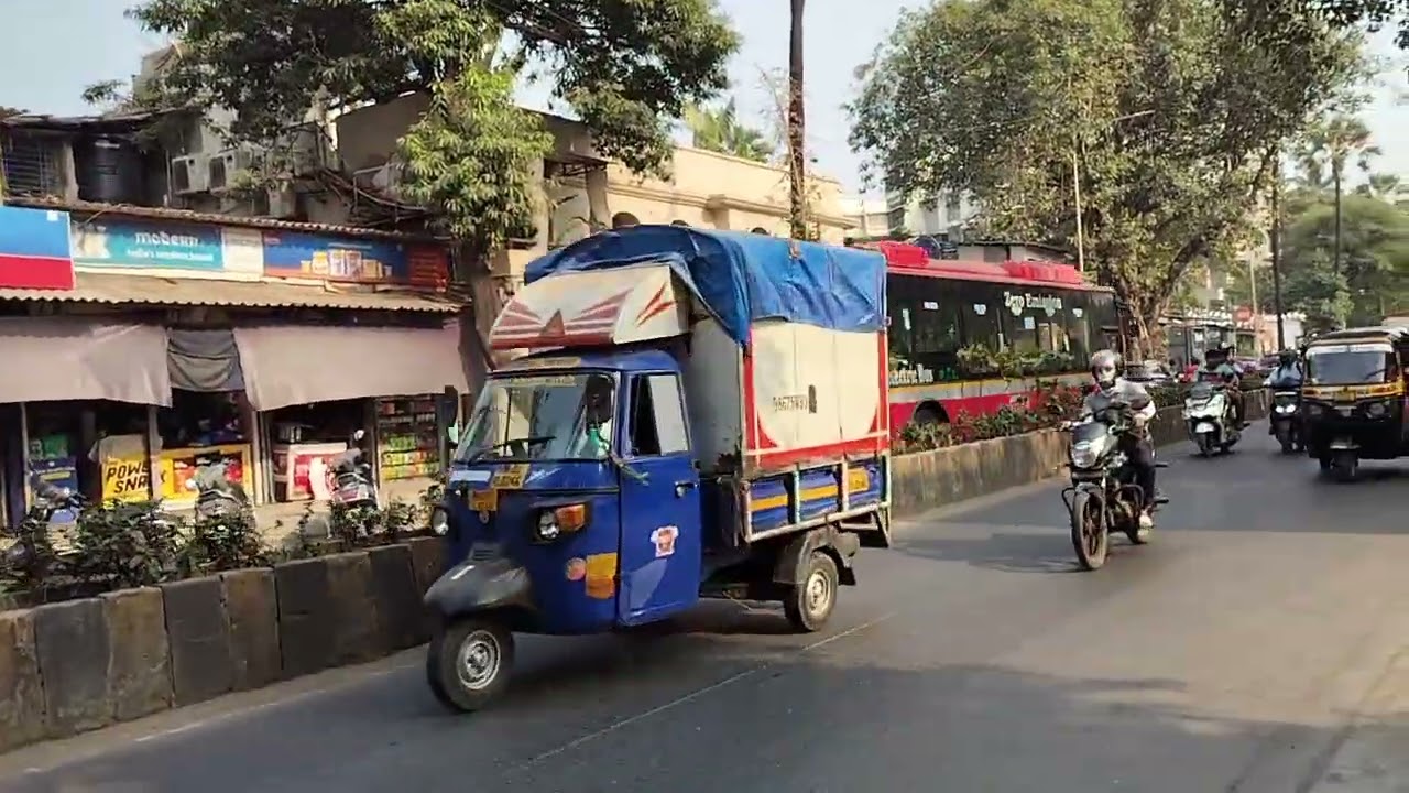 Roads of the Earth - Versova Marg (Jai Prakash Road), Andheri (West), Mumbai, India (Part 1)