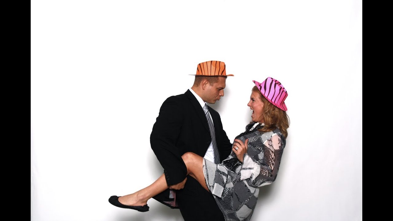 Taryn & Travis Party Booth