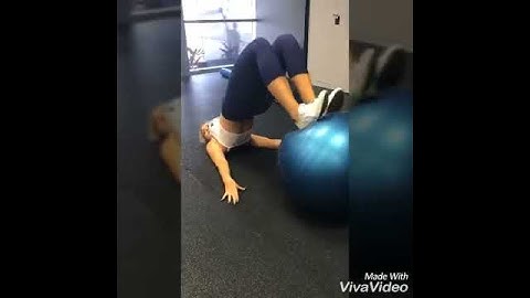 best exercise for cellulite, glutes and hamstrings -  ball curls